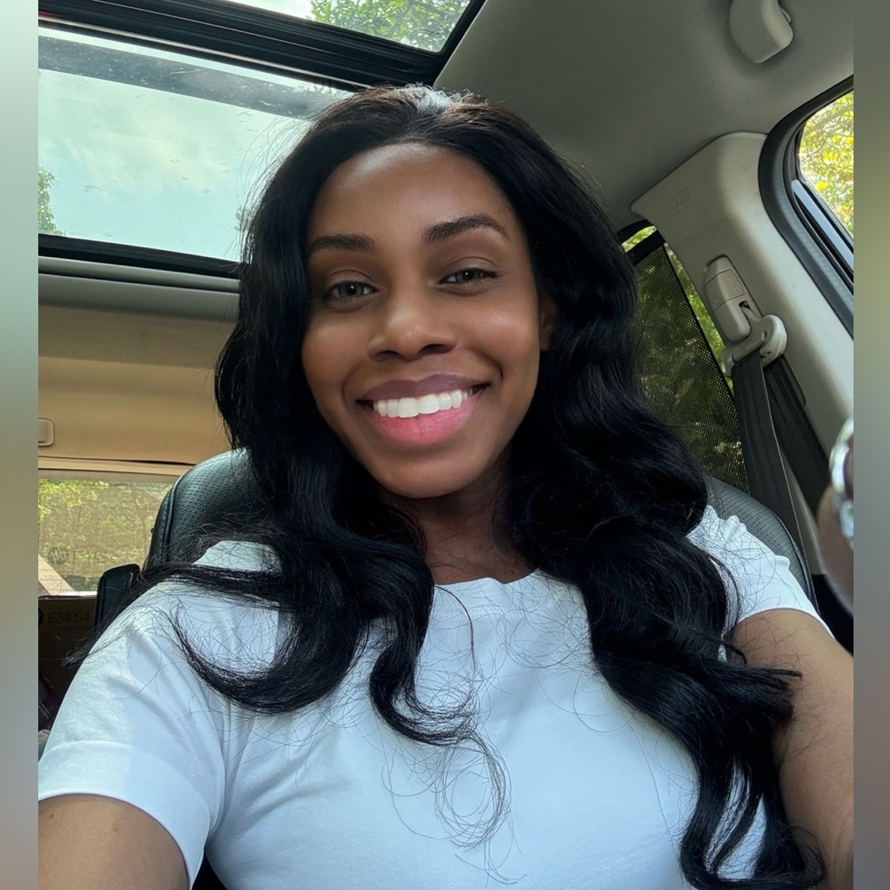 Meet your Posher, Nikki